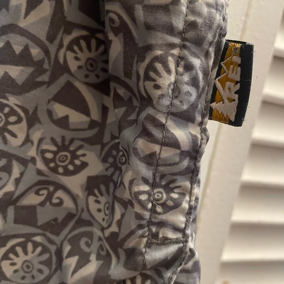 Gray Patterned Drawstring Skirt - Picture 2 of 4